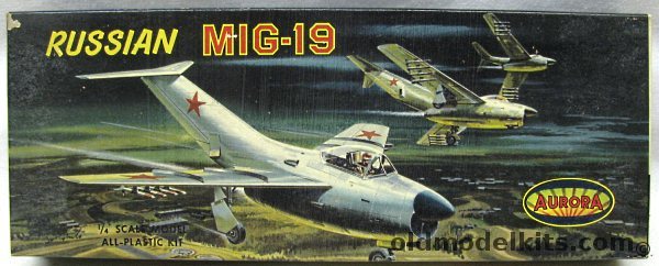 Aurora 1/48 Russian Mig-19, 66-79 plastic model kit